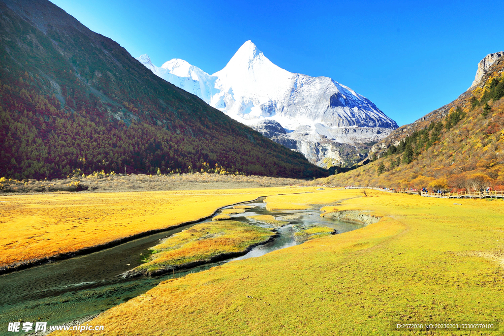 四川稻城亚丁风光