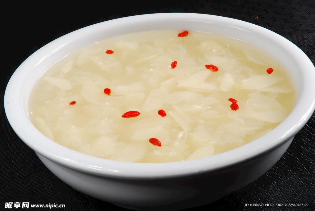 冰糖银耳炖雪梨