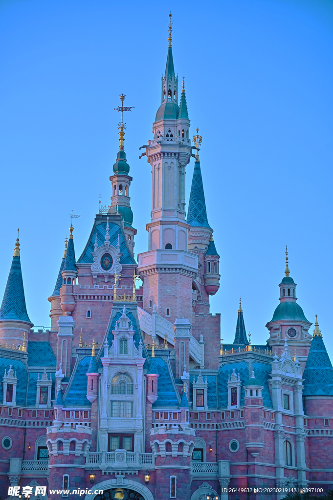 浪漫上海迪士尼城堡
