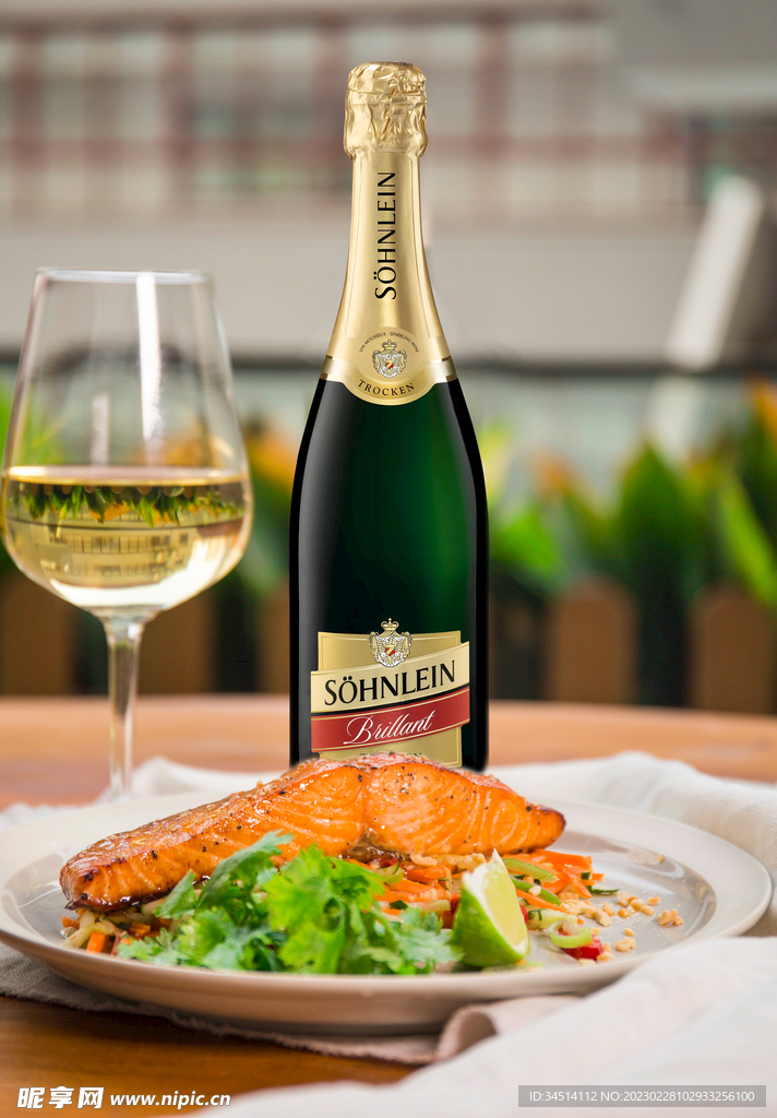 红酒美食餐酒甜白葡萄酒海报设计