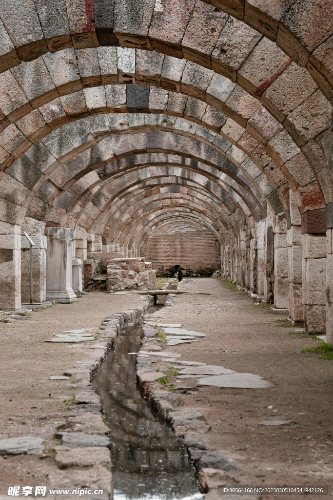 拱门砖墙复古建筑