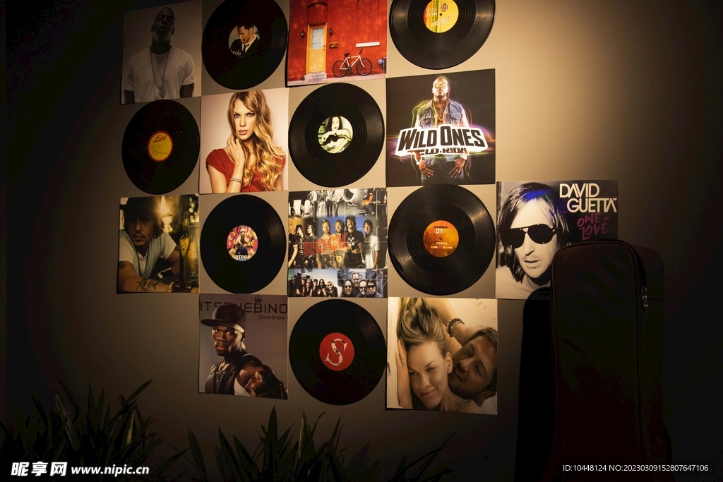 酒吧墙面 唱片复古装饰