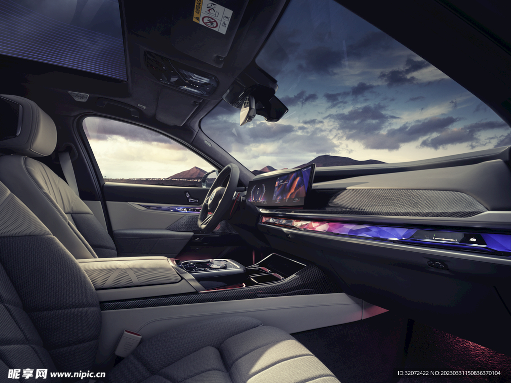 BMW M760中控台摄影大图