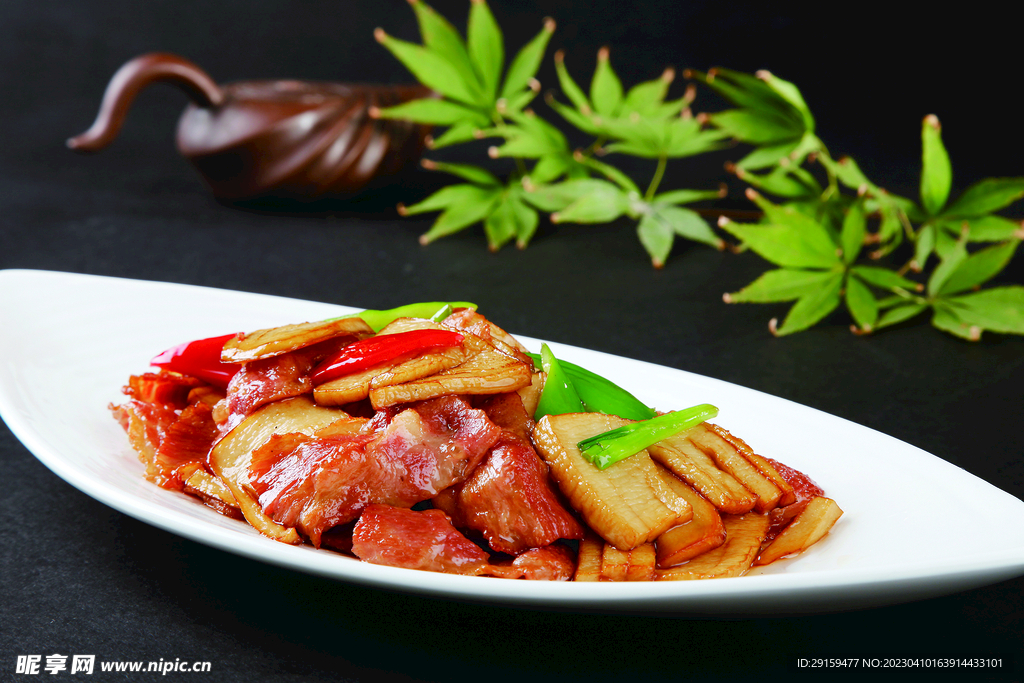 杏鲍菇炒培根肉