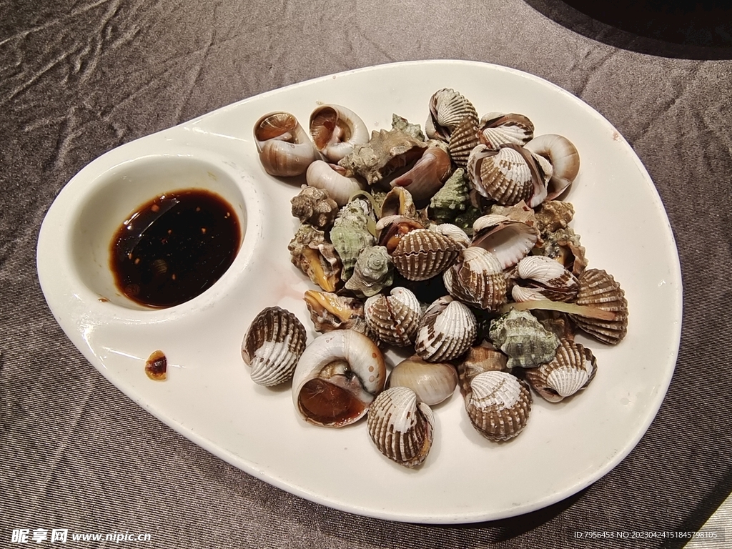 血蛤香螺辣螺一锅端