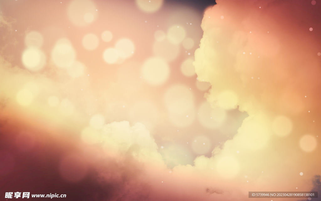 金色黄昏天空柔和光晕背景图