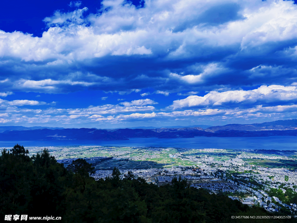 蓝天与大地的对话
