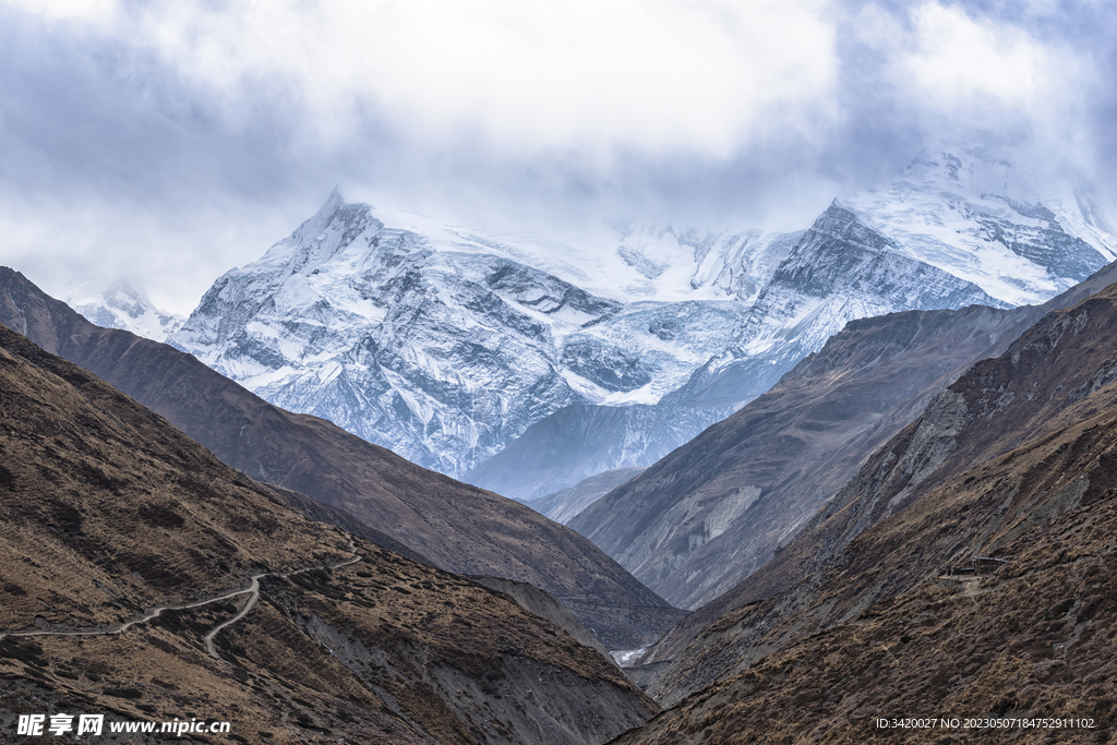 安娜普纳二号峰