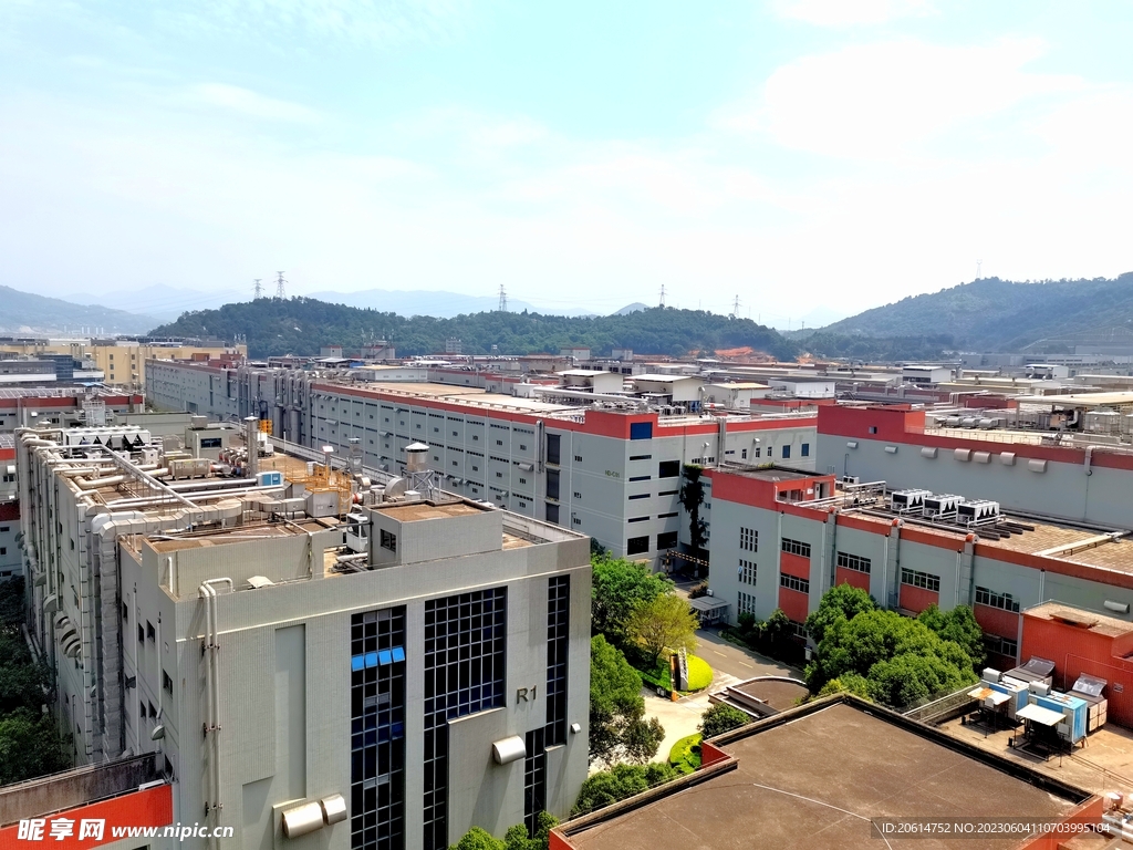 繁华的工厂厂房