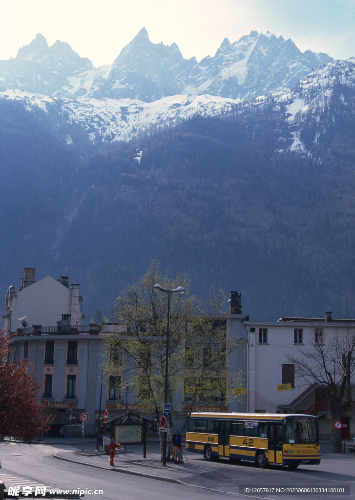 雪景风光 蓝天白云