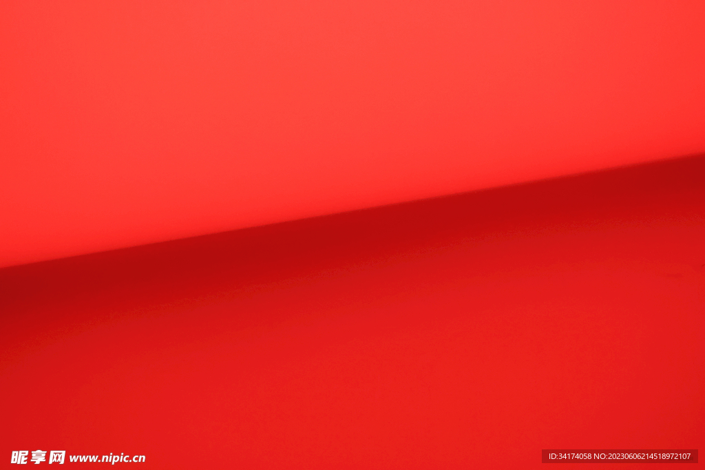 红色背景