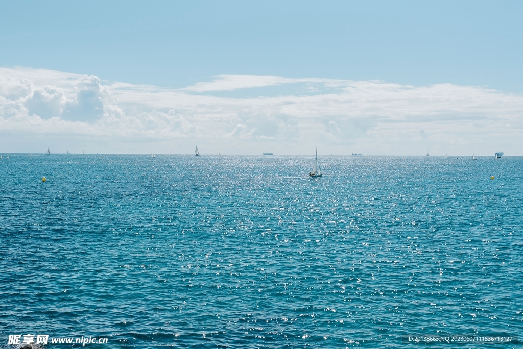 碧海蓝天