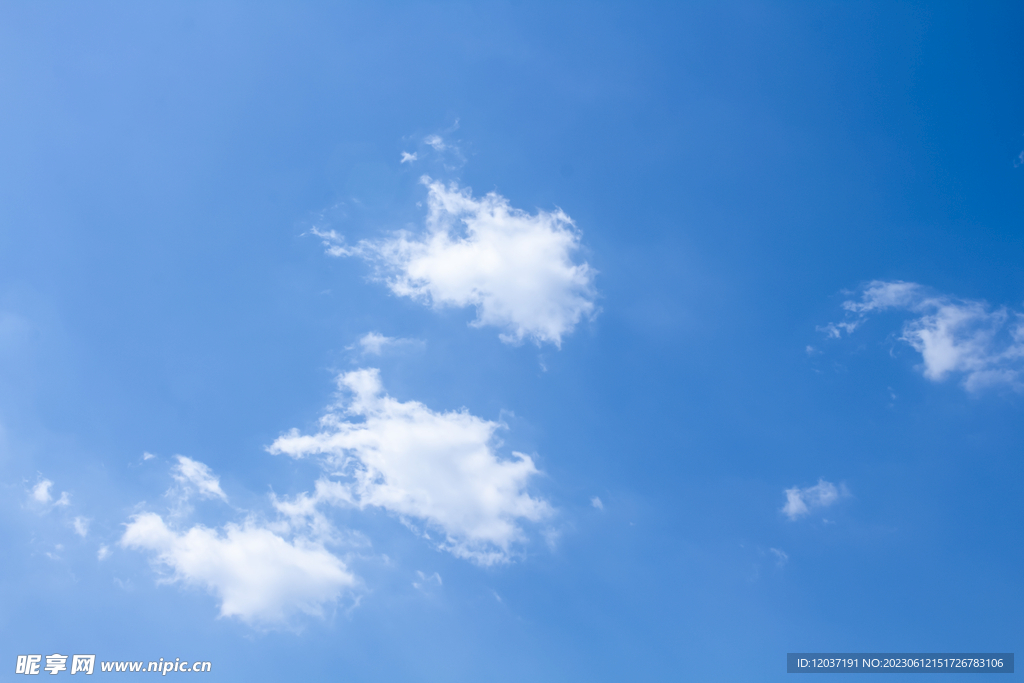 蓝天白云