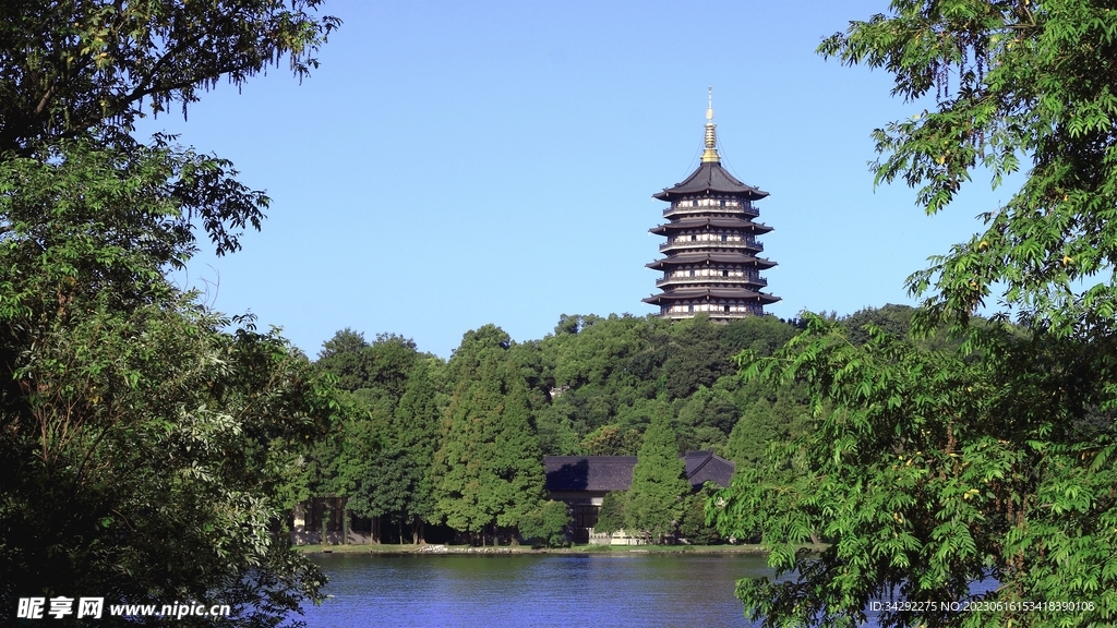 杭州西湖雷峰塔