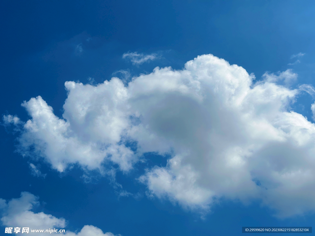 蓝天白云
