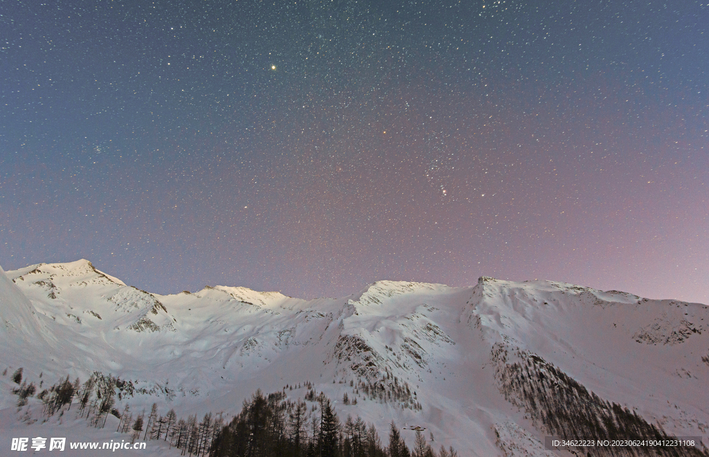 雪山星空