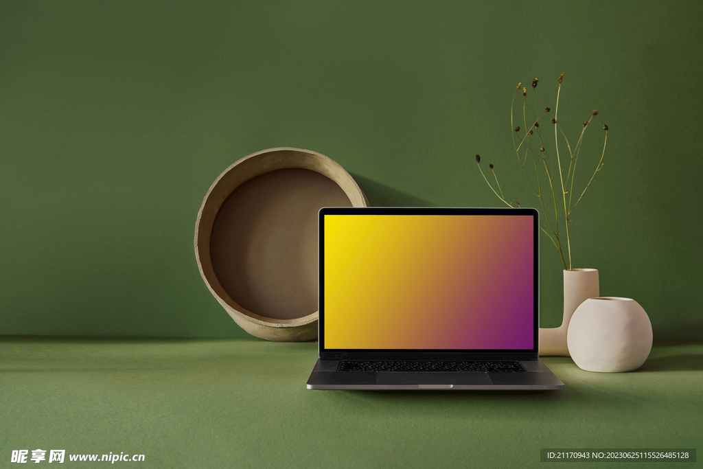 笔记本电脑样机