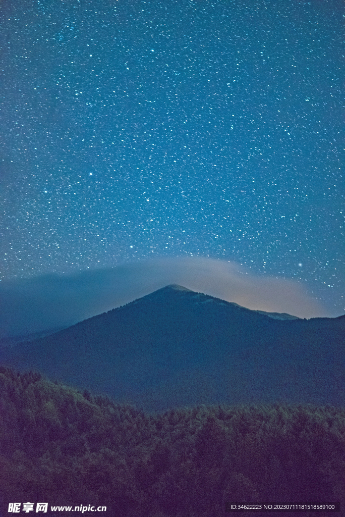 雪山星空