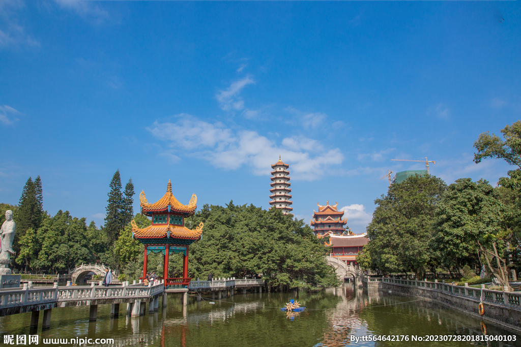 福州西禅寺中心湖