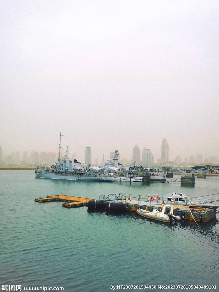 小青岛公园  轮船