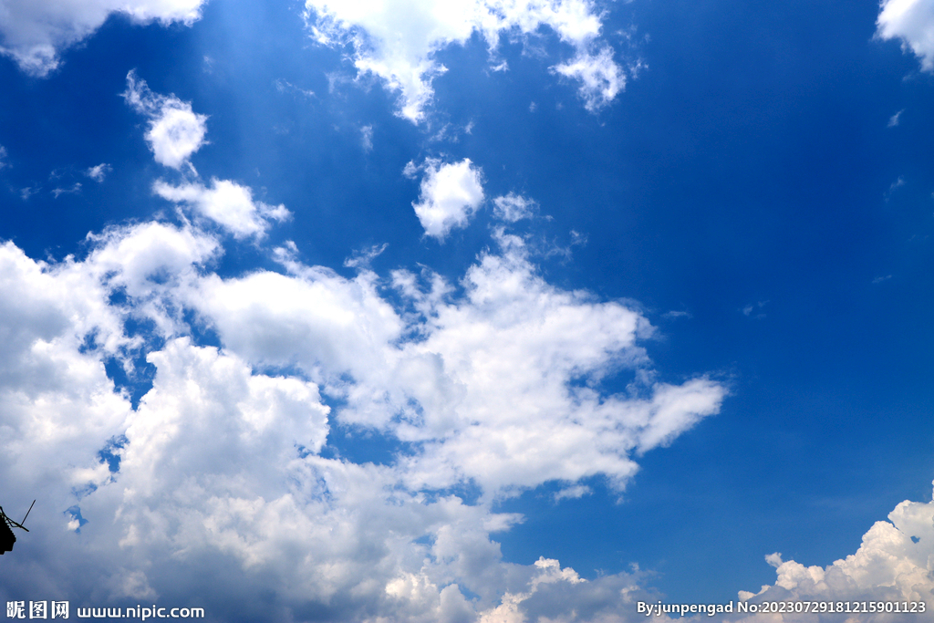 蓝天白云