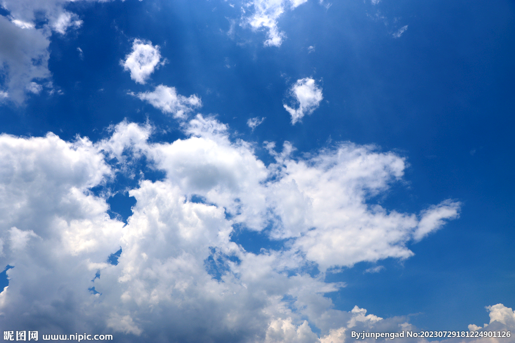 蓝天白云