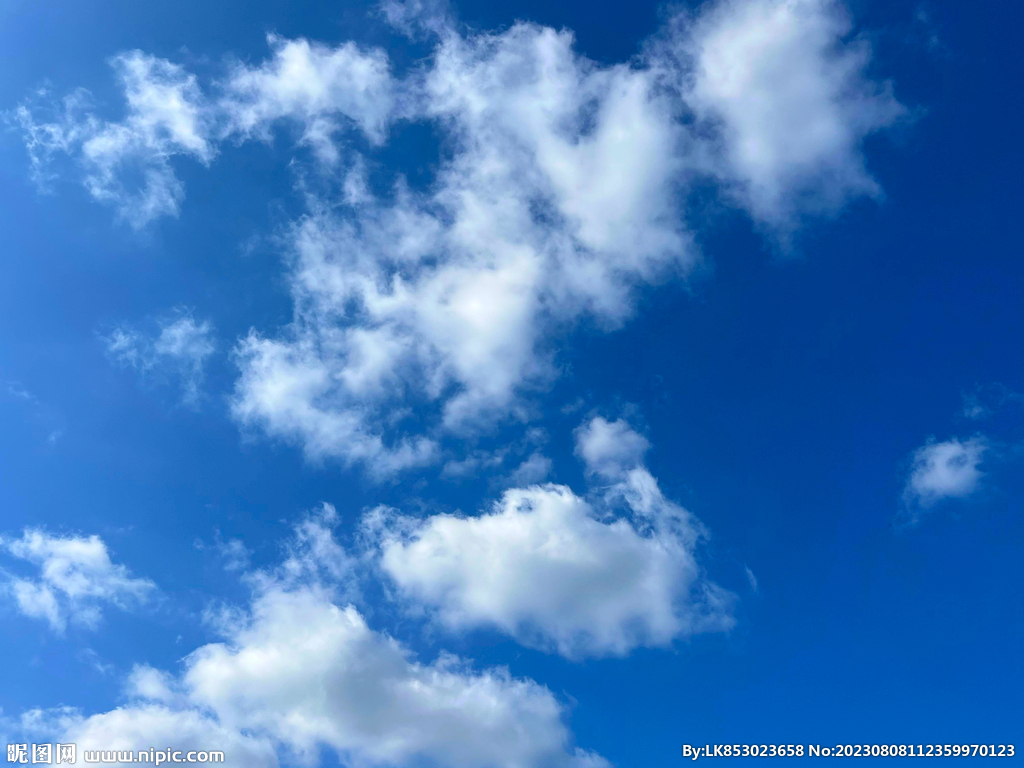 蓝天白云