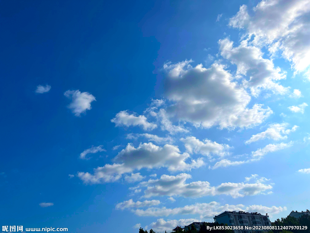蓝天白云