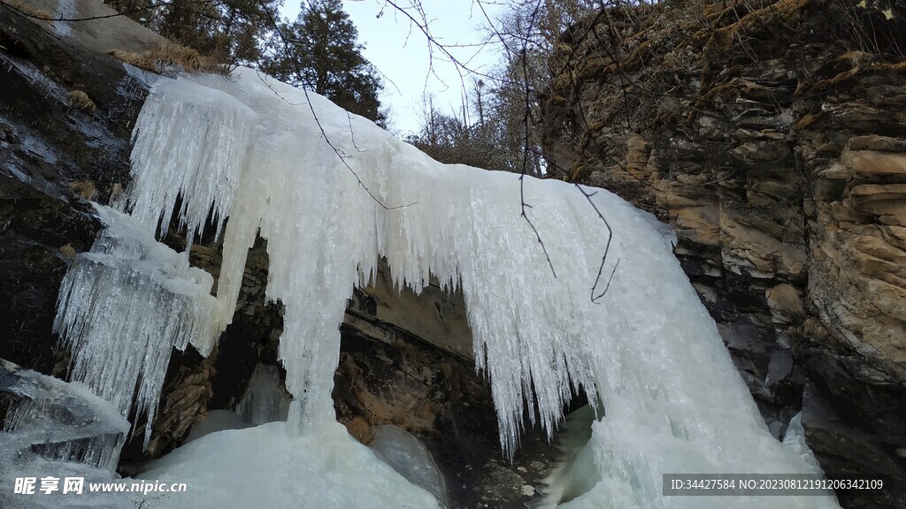 瀑布冰挂