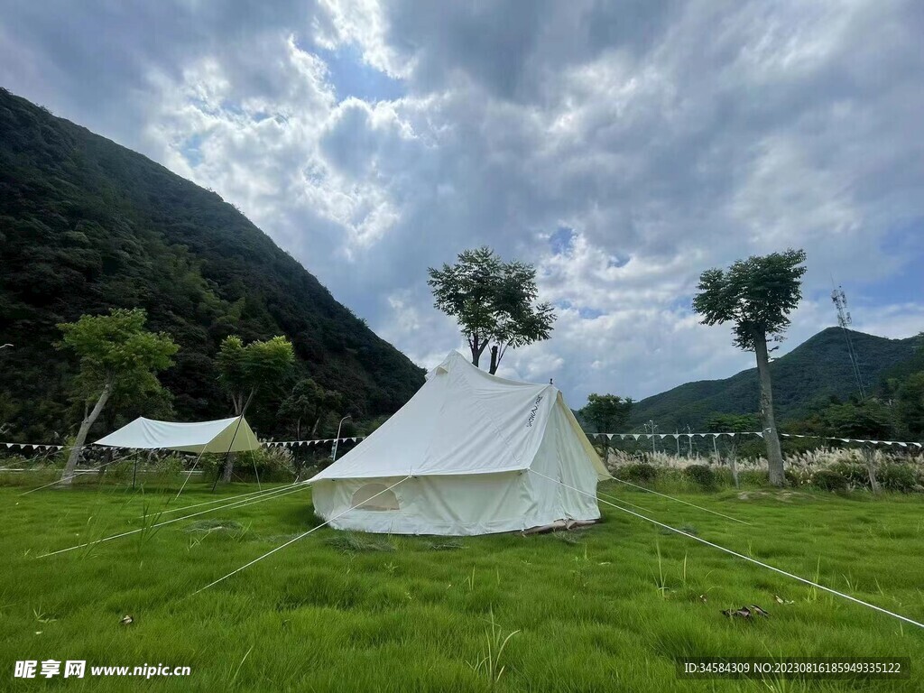 天空露营风景