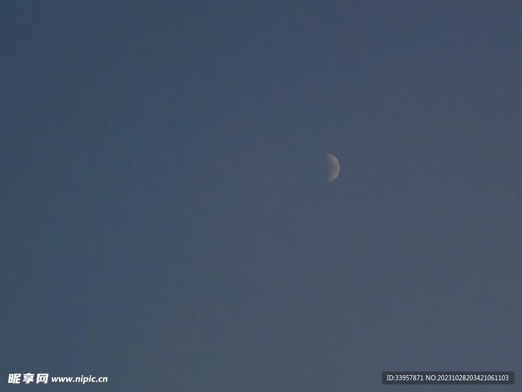 不圆满的月亮