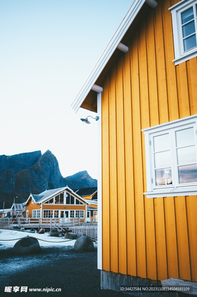黄色的木屋