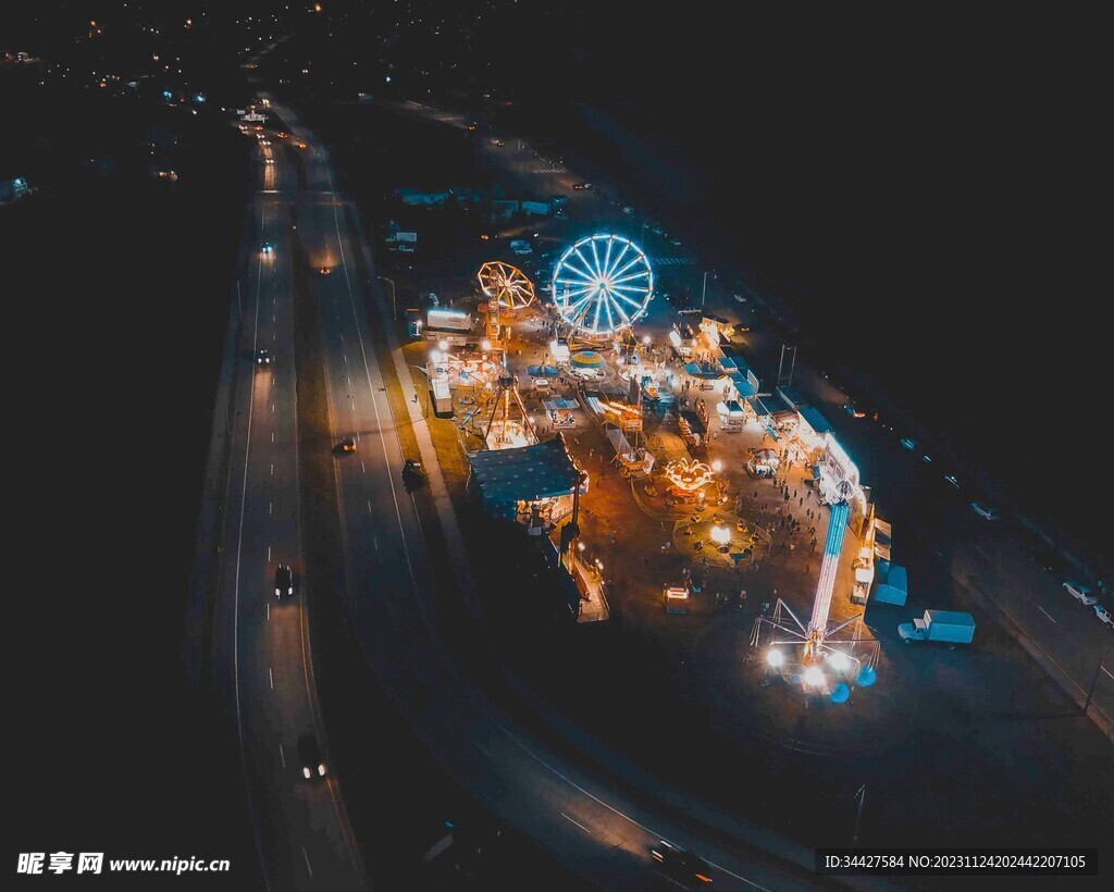 游乐园夜景