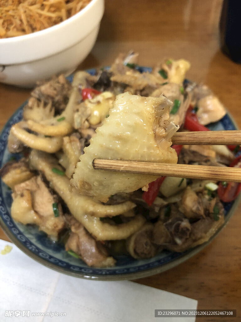 炒鸡肉