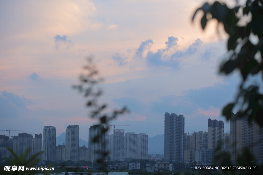 天空 傍晚 城市