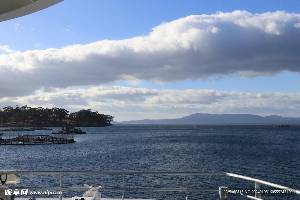 三文鱼养殖基地