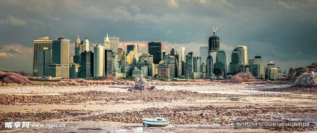 生态林湖泊风景图片