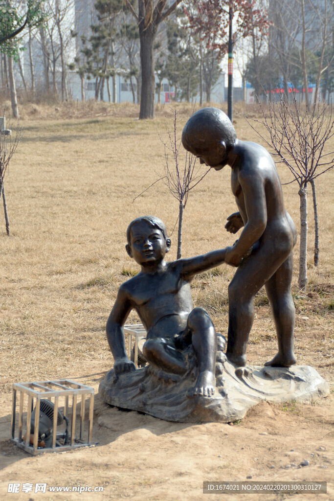 淇县淇河岸上雕塑