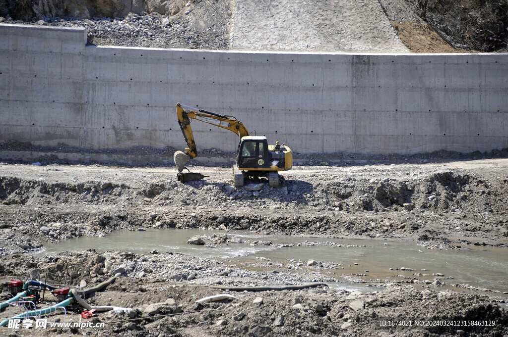 大石河河床施工现场
