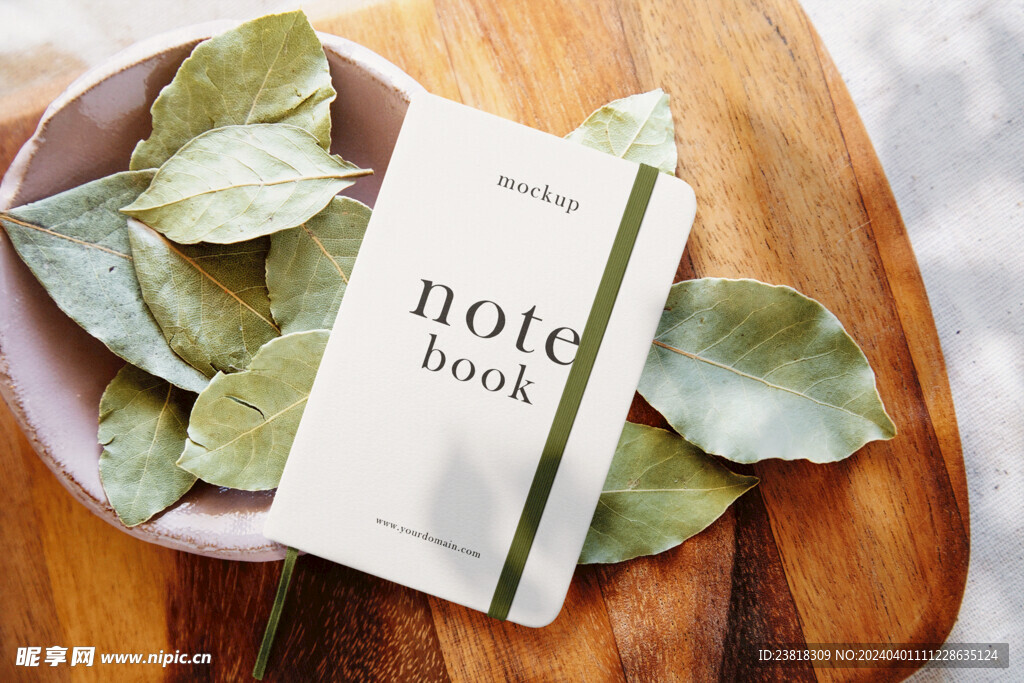 卡片名片海报纸袋文创贴图样机