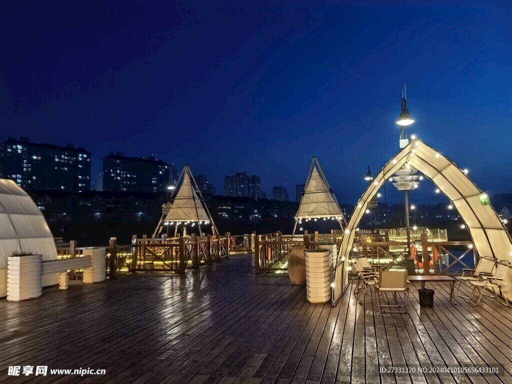 泉山湖露营基地