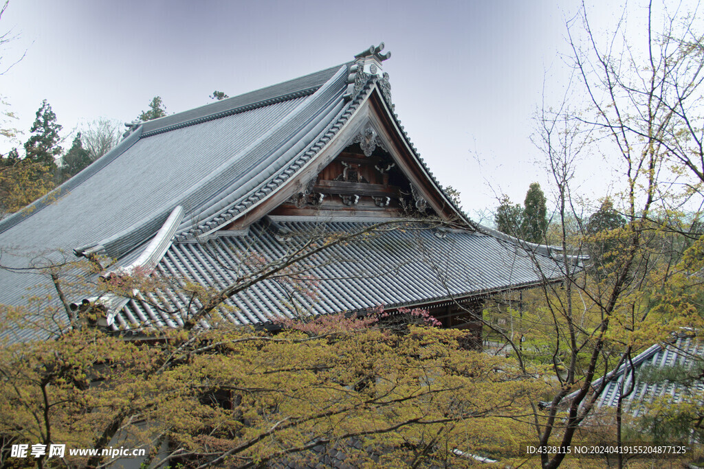 雨天古建风景