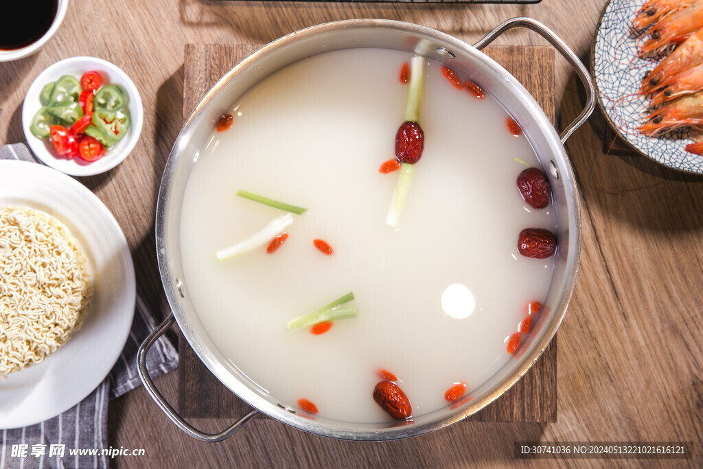 胡椒猪肚火锅俯拍