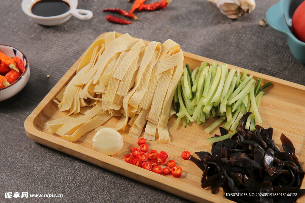 豆皮拌木耳配菜