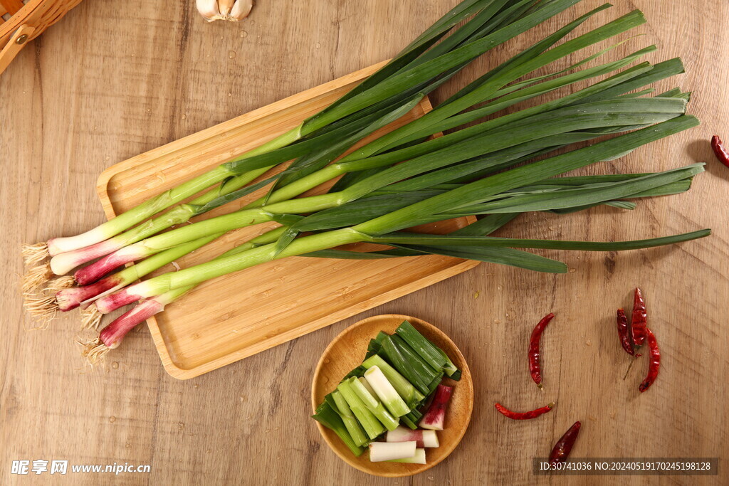 新鲜红头蒜苗
