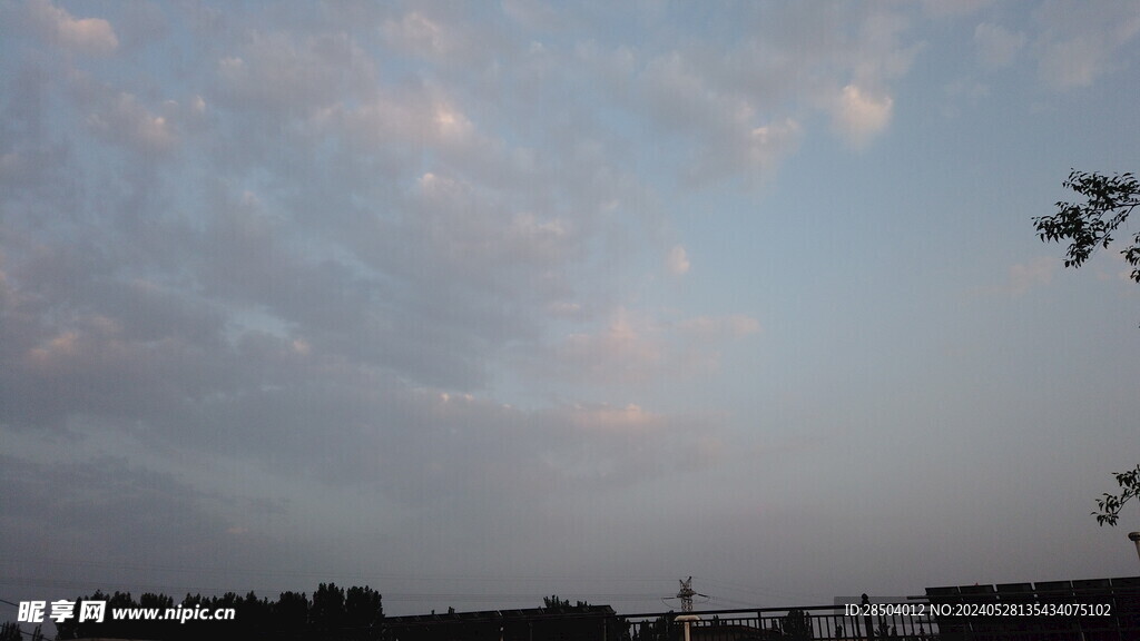 天空夕阳黄昏