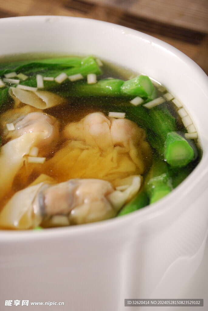 饺子鱼翅汤 汤饺