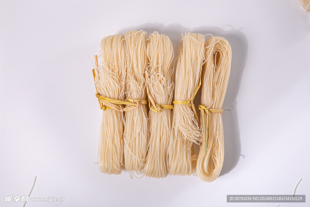 农家米粉白底图