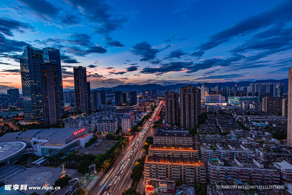 大气福州闽江城市道路夕阳摄影图