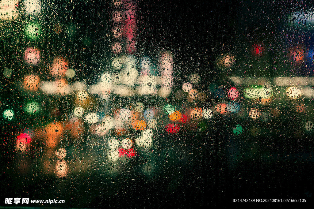 唯美梦幻下雨背景